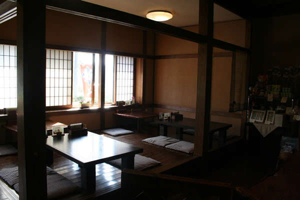 わらび家の店内写真